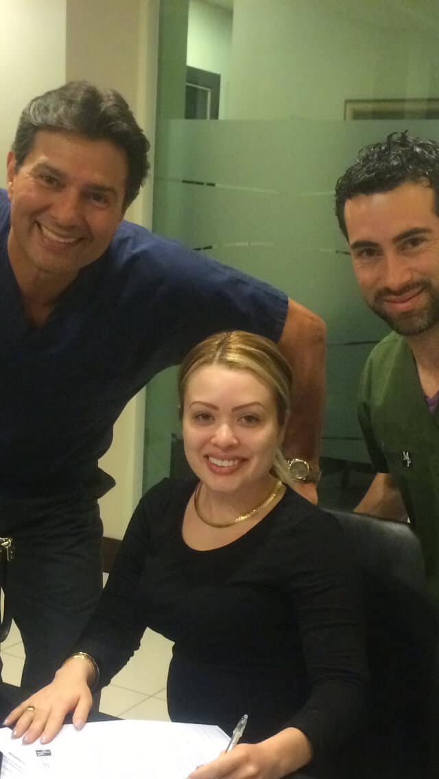Amanda-02-1 https://www.dentalimplantscr.com/wp-content/uploads/2015/06/Amanda-02-1.jpg
