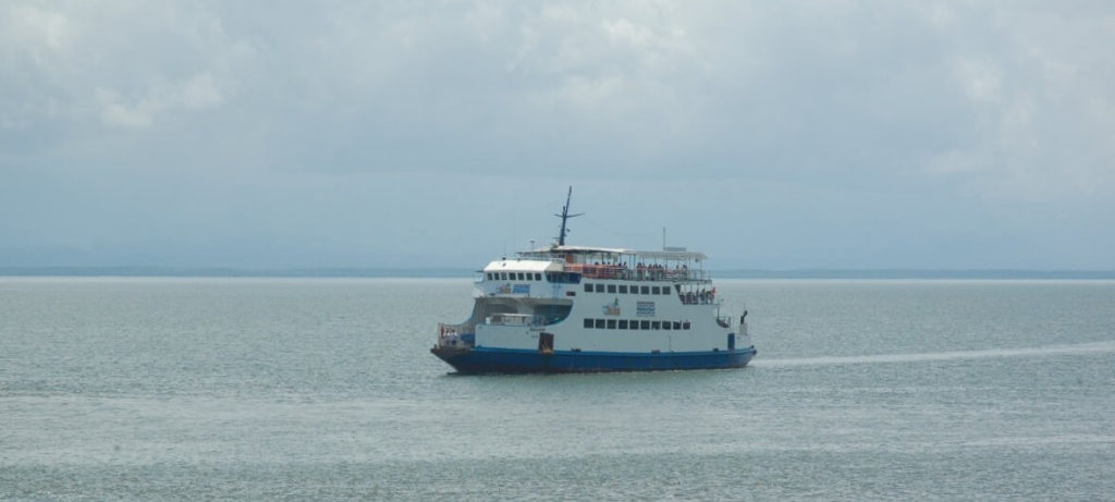 Ferry Playa Naranjo, Golfo Nicoya. Foto por Héctor Vides - Social Media Costa Rica